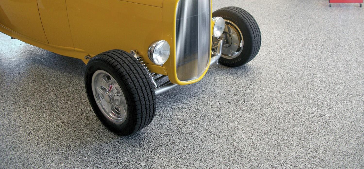 Roll On Rock® Flake Flooring System